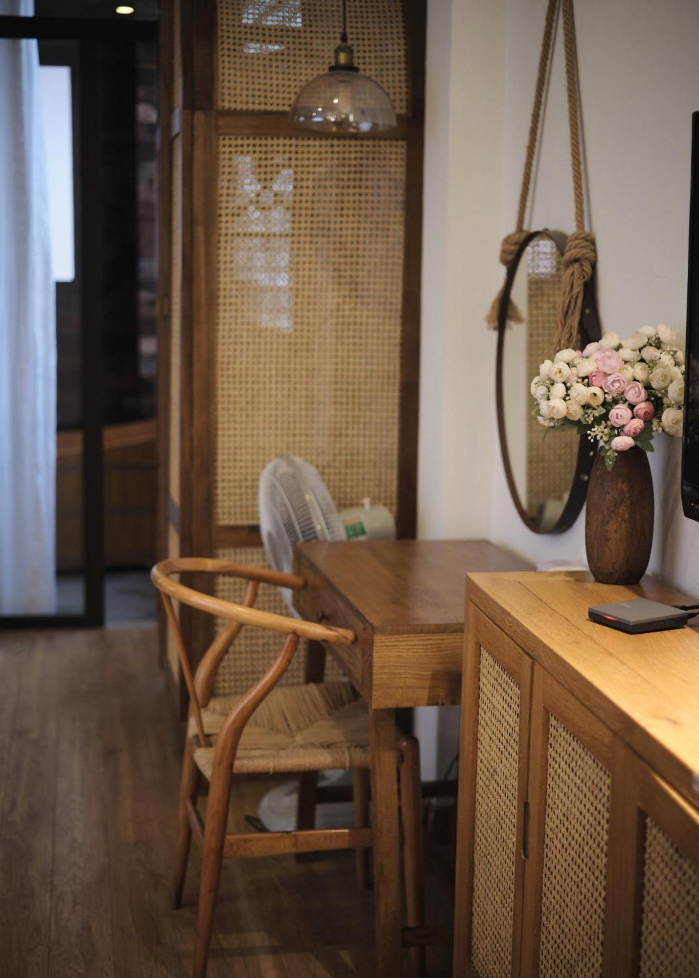 The Gallery Homestay - By Pegasy Group Ханой Экстерьер фото