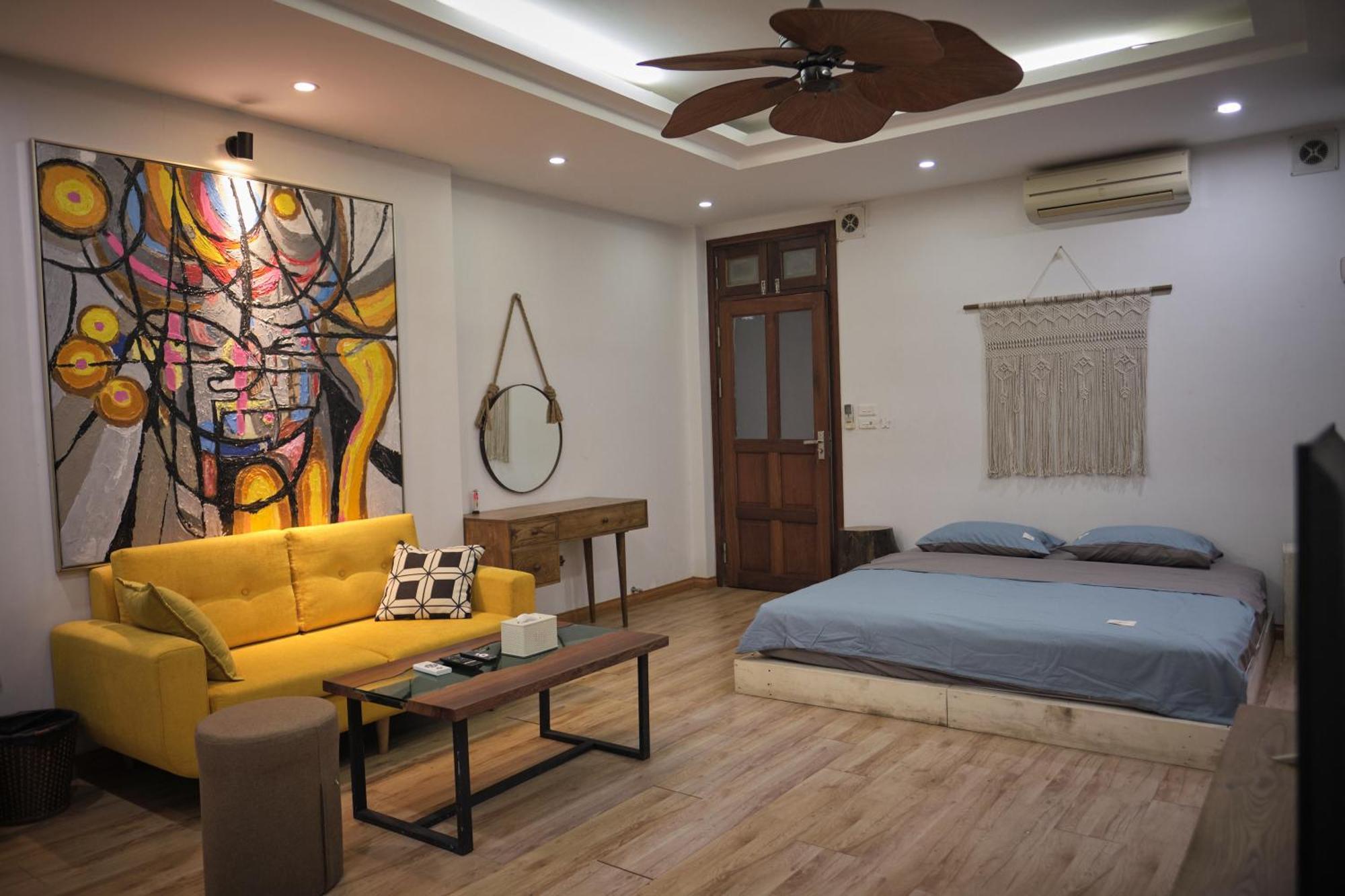 The Gallery Homestay - By Pegasy Group Ханой Экстерьер фото